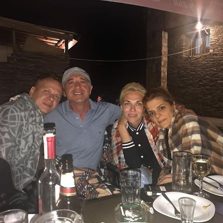 Guest House Rafael Tbilisi ภายนอก รูปภาพ