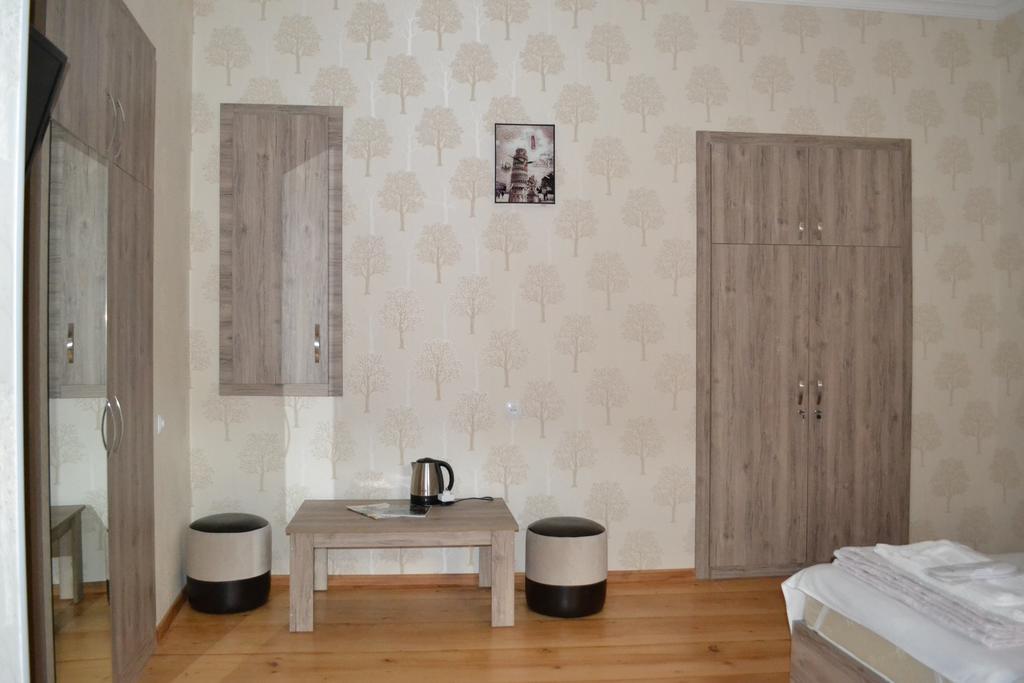 Guest House Rafael Tbilisi ภายนอก รูปภาพ