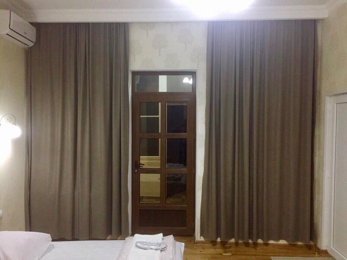 Guest House Rafael Tbilisi ภายนอก รูปภาพ