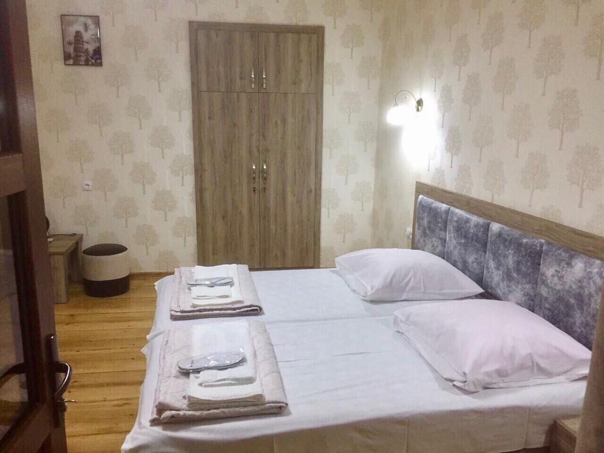 Guest House Rafael Tbilisi ภายนอก รูปภาพ