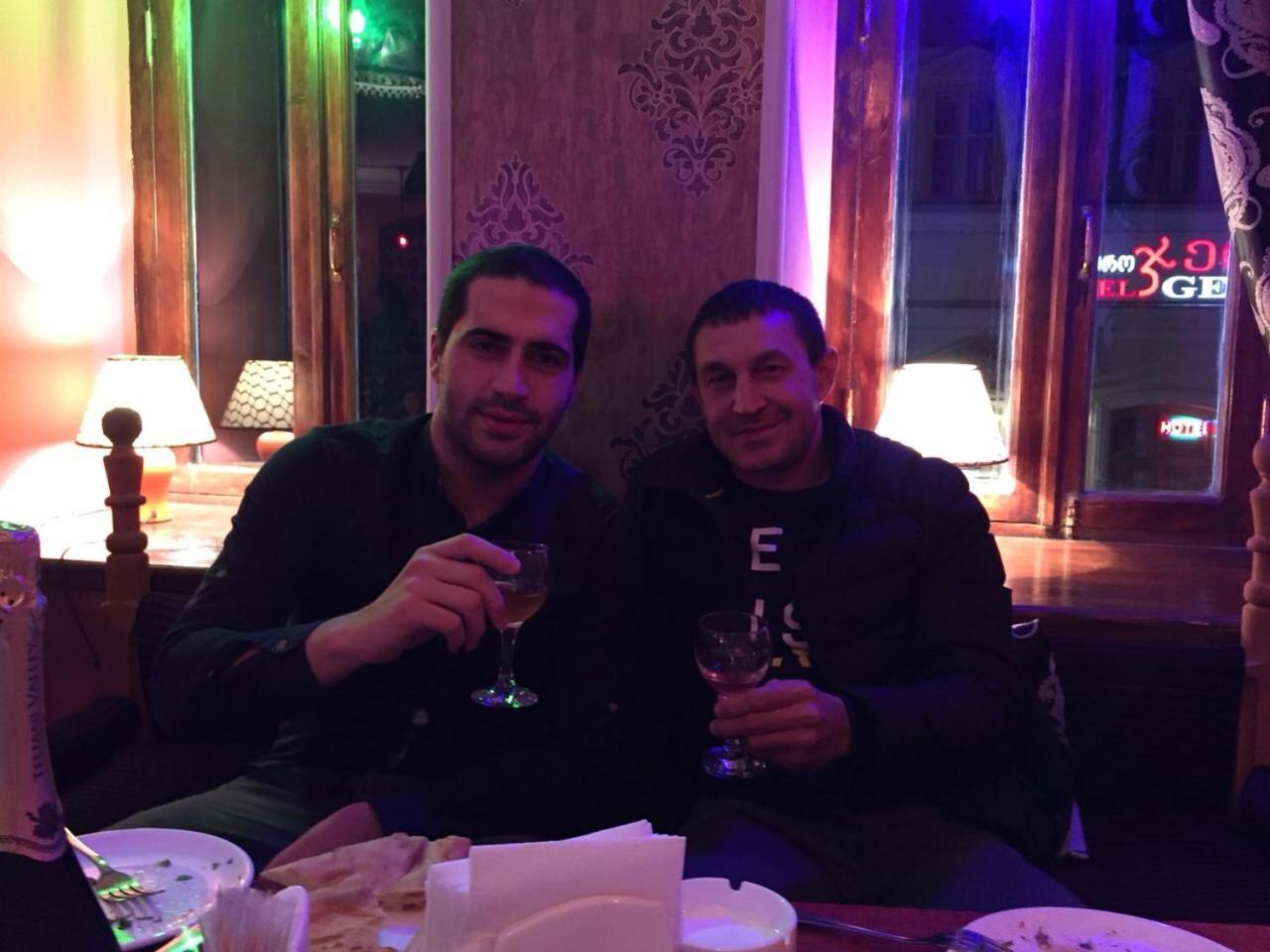 Guest House Rafael Tbilisi ภายนอก รูปภาพ