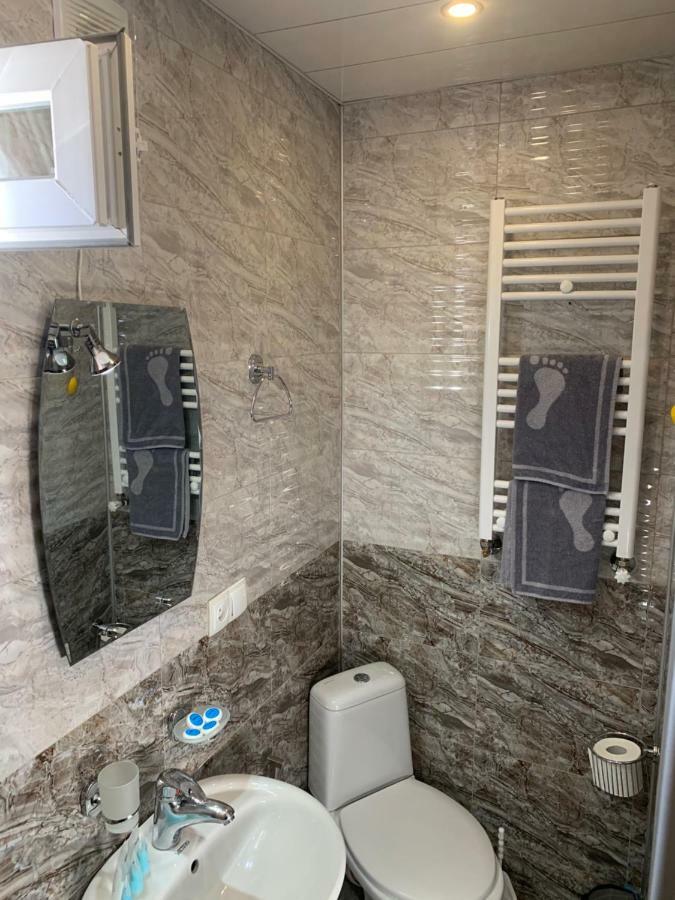 Guest House Rafael Tbilisi ภายนอก รูปภาพ